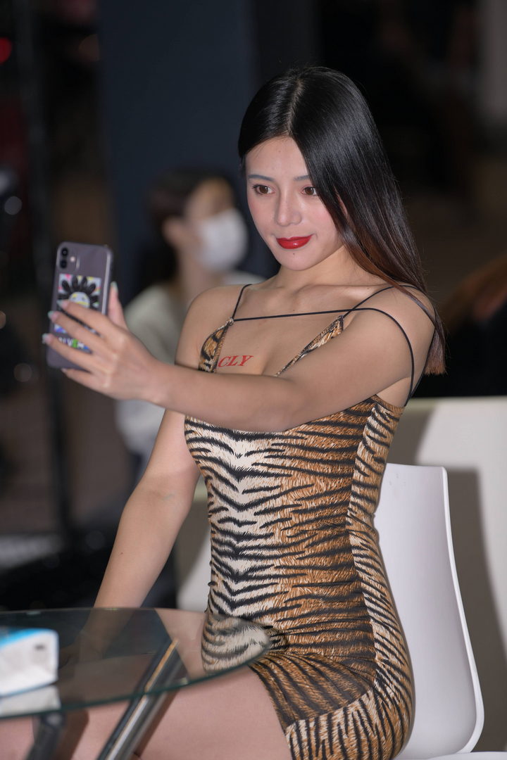 QD4413 套图41张-神兽街拍